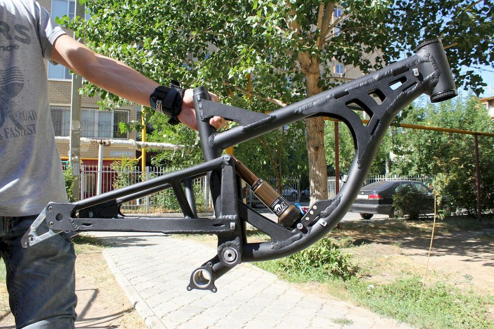 Роботы против сварщиков: кто собирает лучшие велосипедные рамы в 2026 году